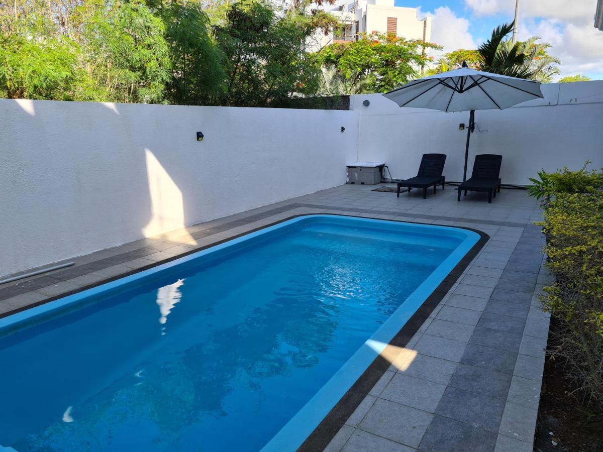 Anazli Villa Grand Baie Bagian luar foto